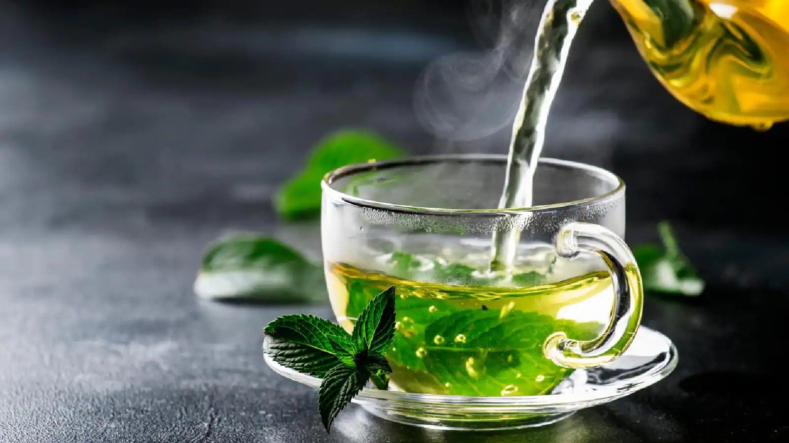 GREEN-TEA से मिले सेहत का खजाना, जानिए चौंकाने वाले फायदे !