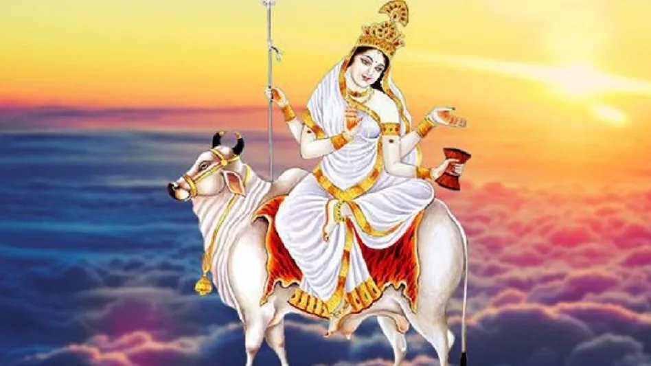 मां शैलपुत्री की कृपा – नवरात्रि के पहले दिन करें पूजा, पाएं शुभ फल
