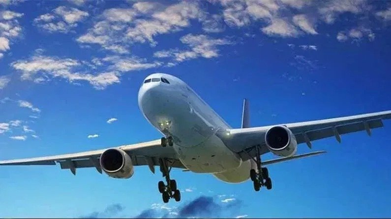 बम धमकी से दहशत: 30 एयरलाइन में हड़कंप, सरकार ने उठाए सख्त कदम!