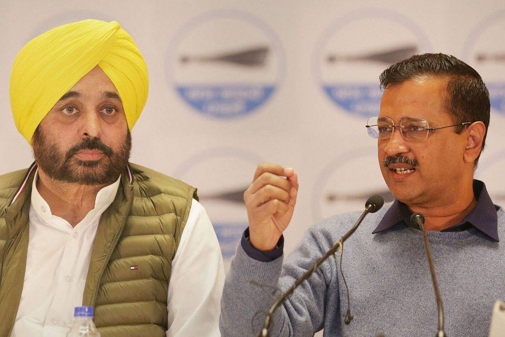 दिल्ली में अरविंद केजरीवाल पर हमले की कोशिश, AAP ने BJP पर लगाया बड़ा आरोप!