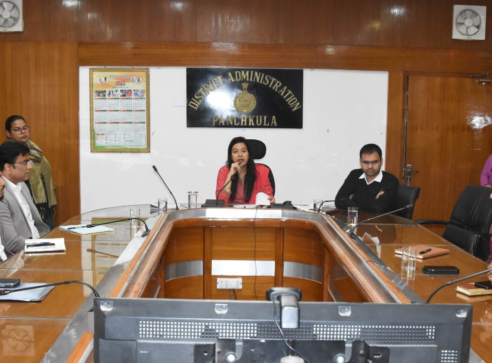दीवारों पर नालसा हेल्पलाइन नंबर 15100 और पोर्टल की जानकारी लिखवाने का अभियान शुरू