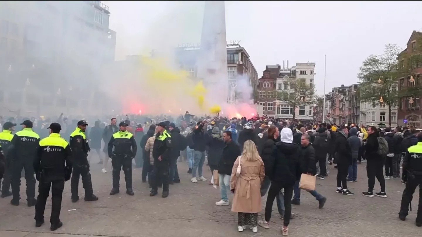Amsterdam में लगी दंगे की चिंगारी, इजरायली फुटबॉल फैंस के खिलाफ भड़की हिंसा !