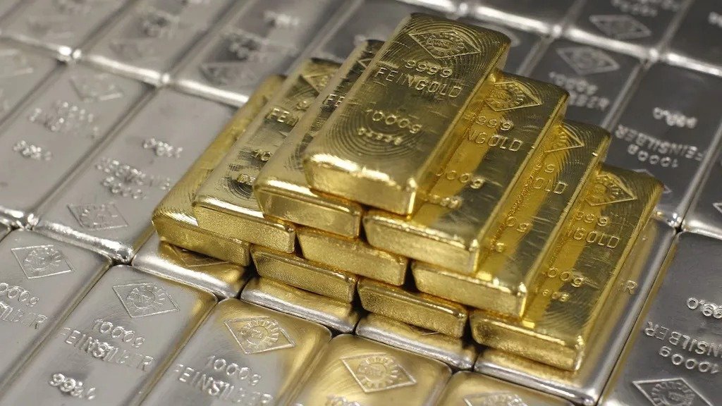 Gold में हुई जबरदस्त गिरावट! ₹1,470 कम, क्या अब गिरेंगे और दाम?