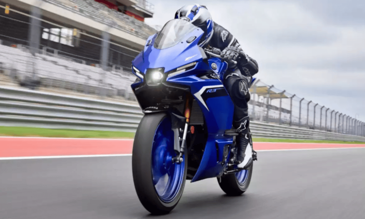 Yamaha R3 2025
