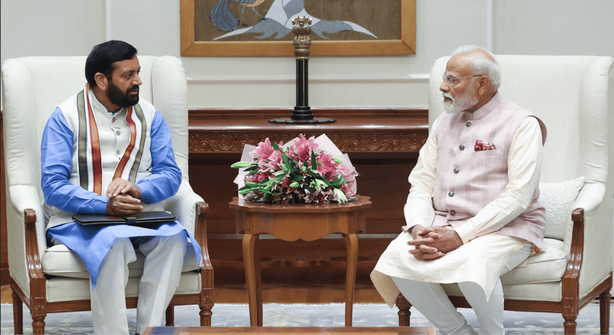 प्रधानमंत्री नरेंद्र मोदी से मिले हरियाणा के मुख्यमंत्री नायब सिंह सैनी, विकास योजनाओं पर हुई चर्चा!