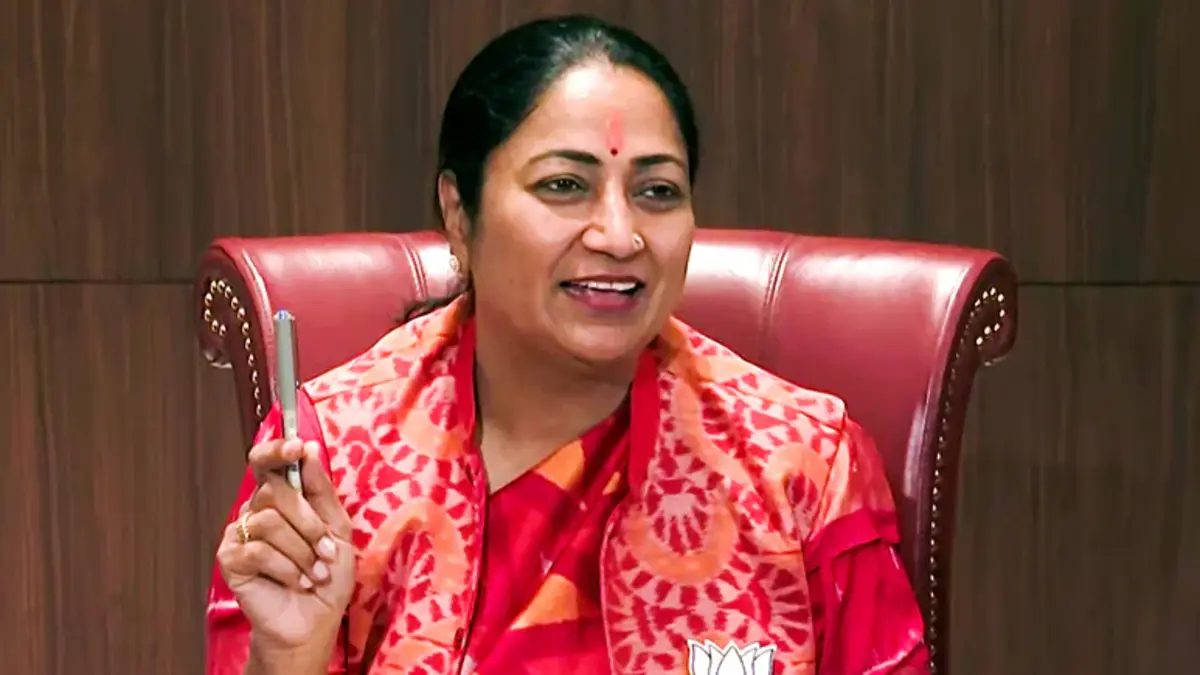 दिल्ली की महिलाओं को 2500 रुपये की योजना पर बड़ी खबर, जानें किसे मिलेगा फायदा?