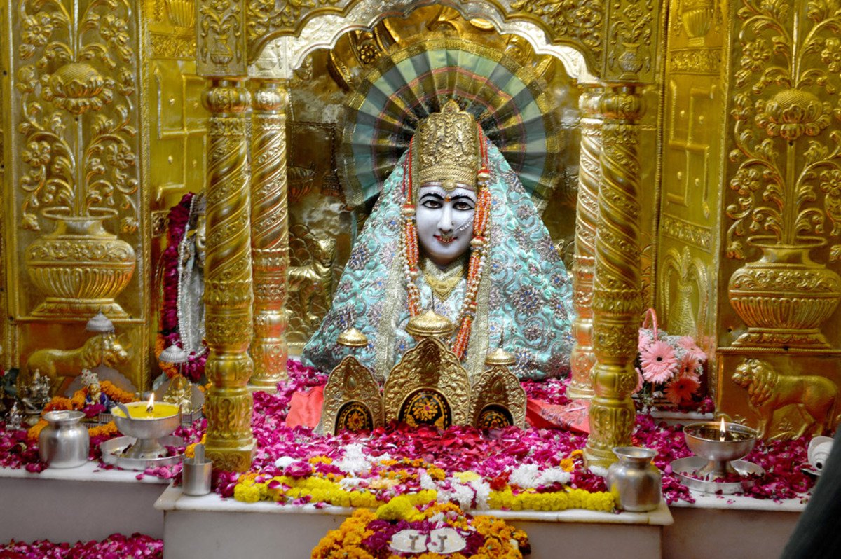 माता के चरणों में छूटा अपार आशीर्वाद: श्रद्धालुओं ने अर्पित किए 27 लाख 19 हजार 429 रुपये!