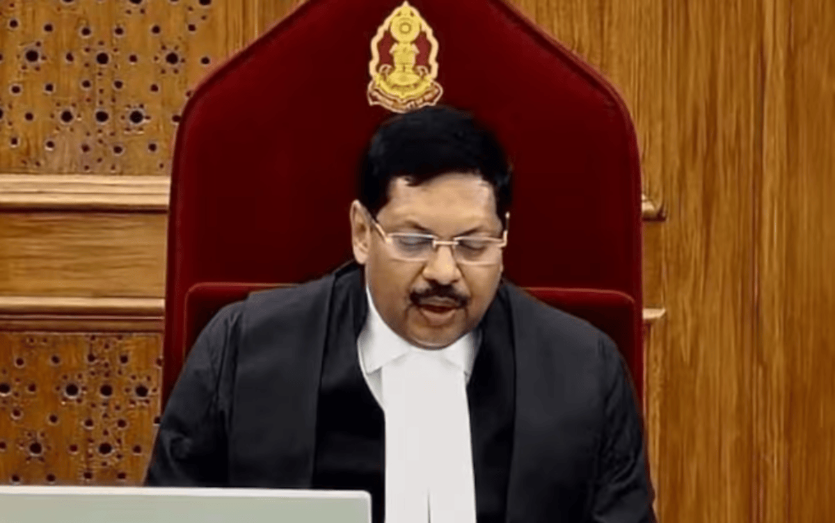 न्याय के शिखर पर पहुंचे जस्टिस बी.आर. गवई, बने देश के 52वें मुख्य न्यायाधीश!