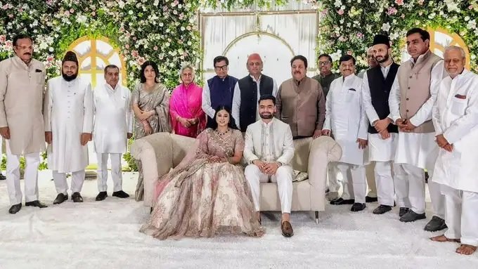 Rinku Singh की सगाई में हंसी के ठहाके, फिर अचानक पलटीं Jaya Bachchan  – Viral हुआ मंच का पल!