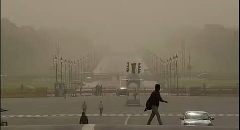 Delhi Storm Alert: दिल्ली-NCR में अगले 3 घंटे में तेज आंधी और बारिश की चेतावनी, लोग रहें सतर्क!