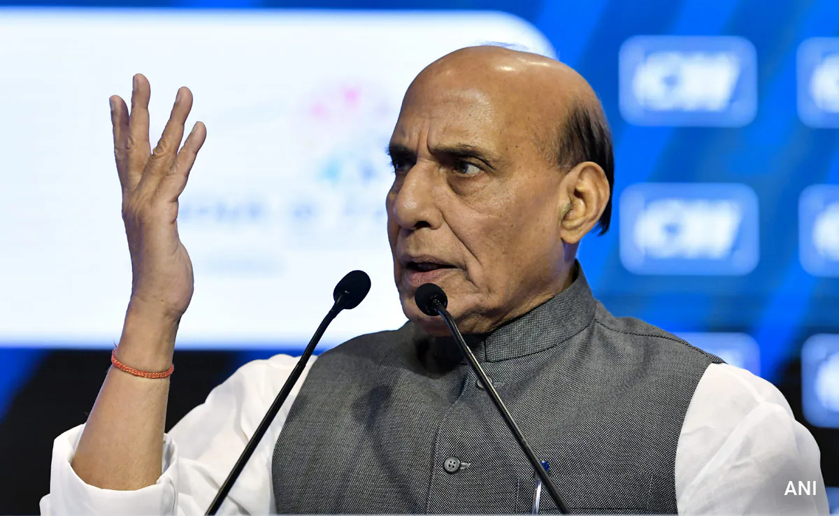 आतं*कवाद के खिलाफ भारत का सख्त रुख: एससीओ में रक्षा मंत्री राजनाथ सिंह ने दिखाया दृढ़ संकल्प, पाकिस्तान पर साधा सीधा निशाना!