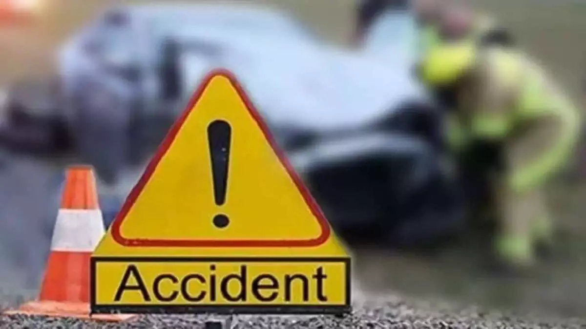 Shimla Accident: गहरी खाई में समाई पिकअप गाड़ी, दो लोगों की दर्दनाक मौ*त!