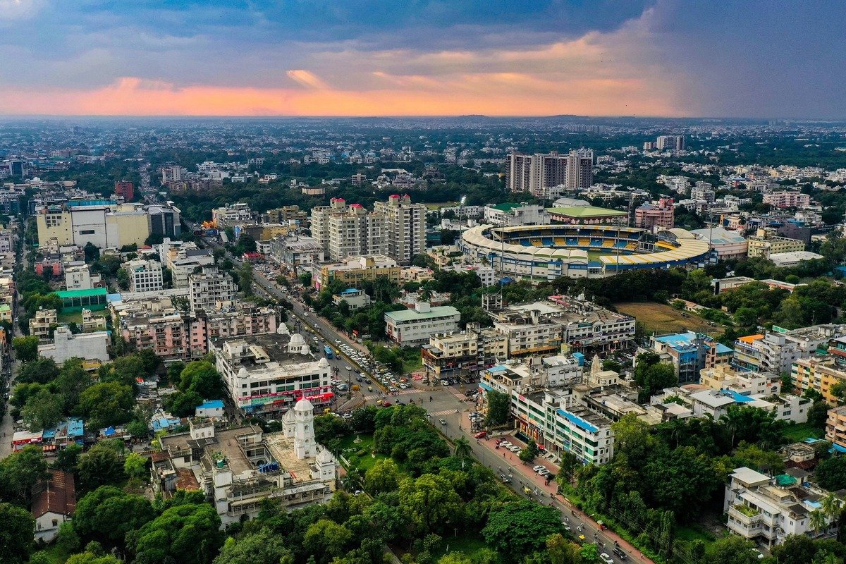 इंदौर ने फिर रचा इतिहास: लगातार आठवीं बार बना देश का सबसे स्वच्छ शहर, चंडीगढ़ और नोएडा समेत कई शहरों ने भी दिखाया दम!