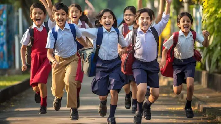 उत्तर प्रदेश: अमरोहा में स्कूल-कॉलेज 19 जुलाई से शिवरात्रि तक बंद, सावन में कांवड़ यात्रा बनी वजह!