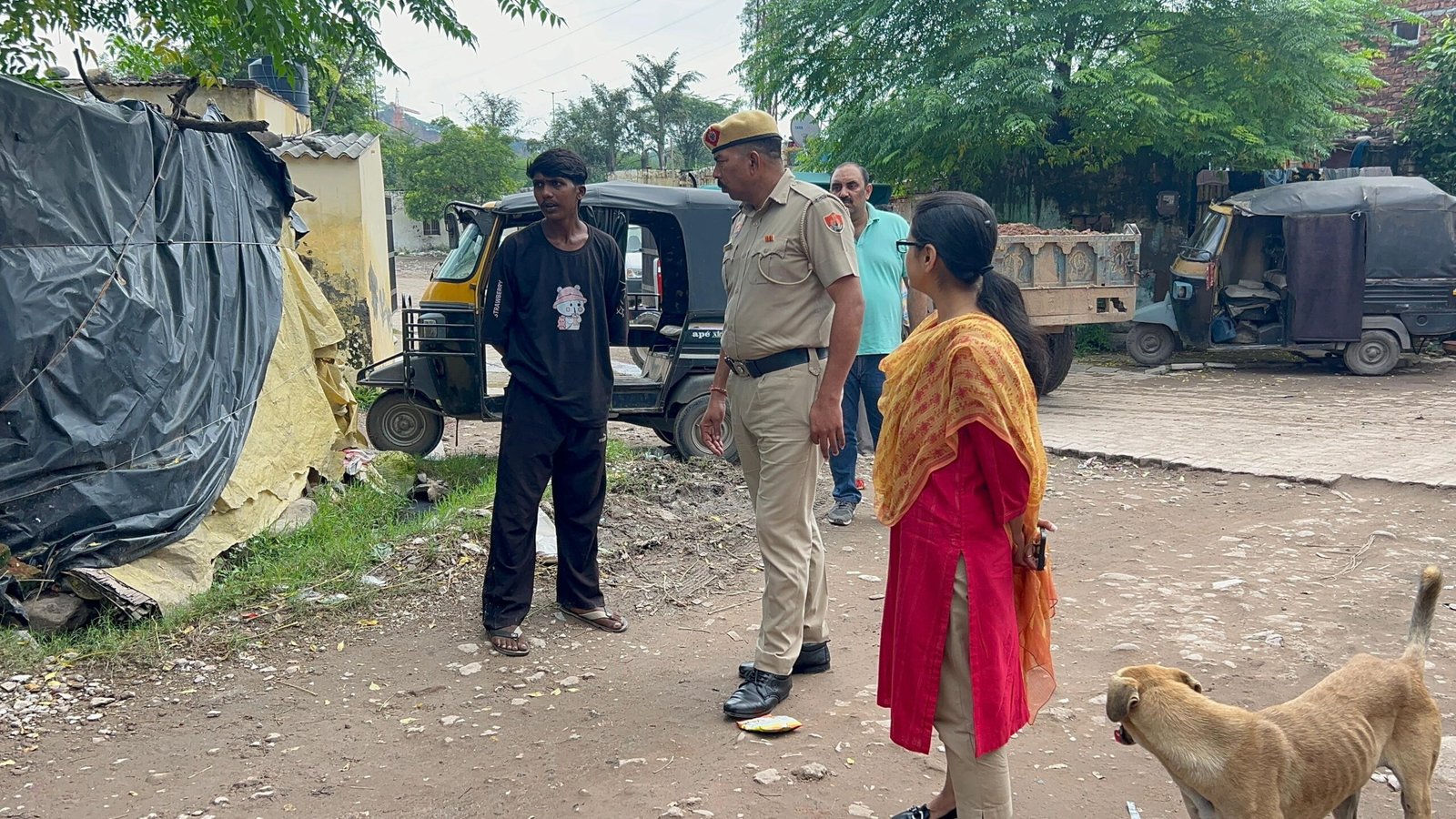 “डीएलएसए सुश्री अपर्णा” भारद्वाज ने कई इलाकों का किया दौरा