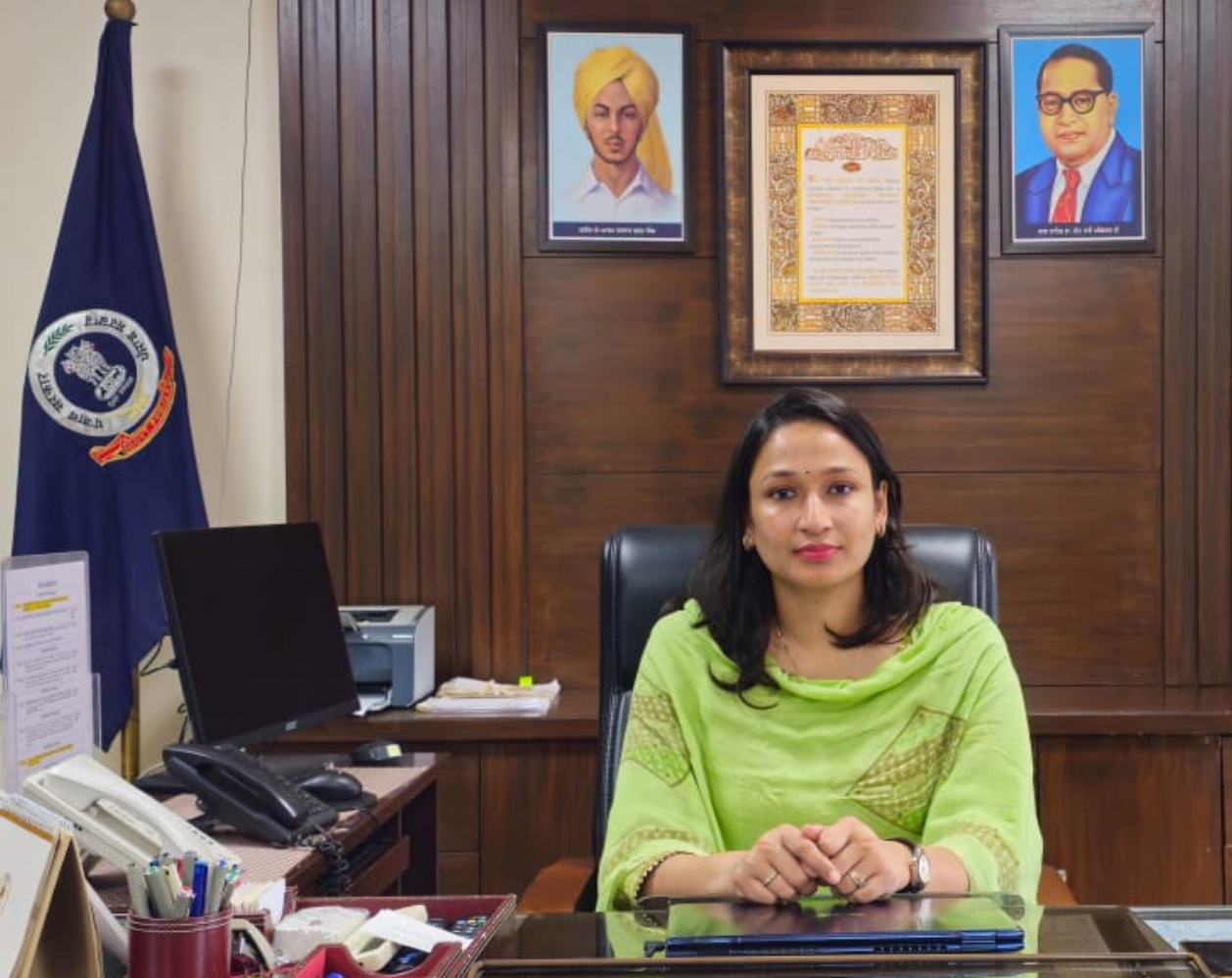 डिप्टी कमिश्नर कोमल मित्तल ने विभिन्न विभागों की कार्यप्रणाली की समीक्षा की