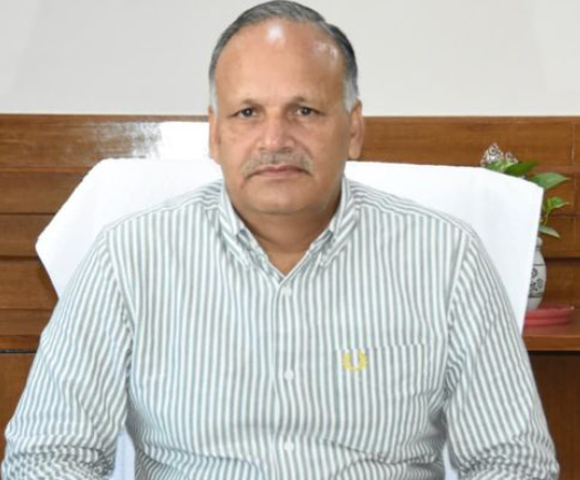 दोपहर में धूप से बचें, पर्याप्त पानी पिएं : उपायुक्त सतपाल शर्मा