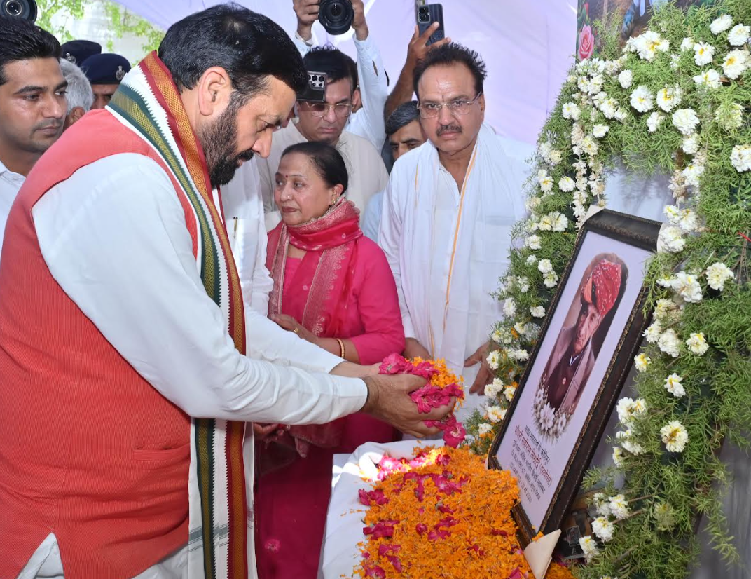 CM सैनी ने पूर्व विधायक स्व. चौ. सहीराम बिश्नोई को दी श्रद्धां/जलि