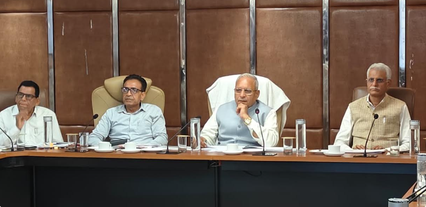 हरियाणा में भवन एवं सड़क परियोजनाएं समय पर पूरी हों: मंत्री रणबीर गंगवा