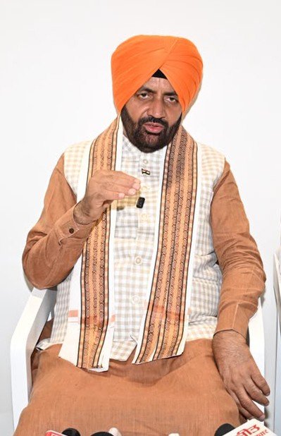 हरियाणा लोक भवन में धूमधाम से मनाया गया तीज पर्व